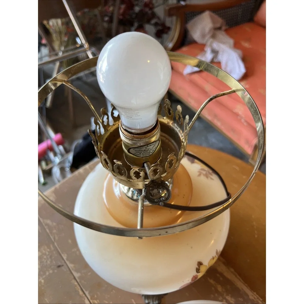 Vintage Accurate Casting Hurricane Table Lamp Wildflowers Daisy 21 1/2